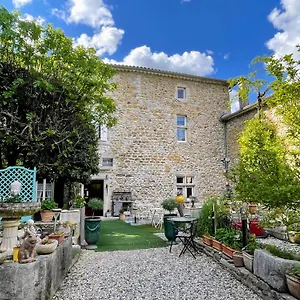 Hotel Le Manoir Du Raveyron, Vallon-Pont-dʼArc